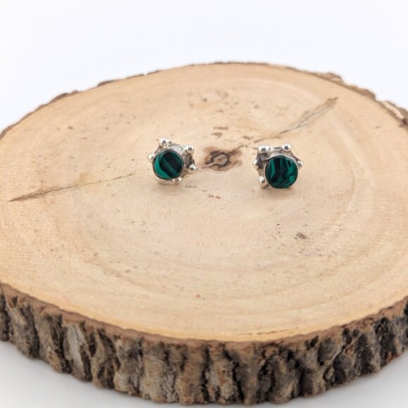 Handcrafted Navajo Turtle Stud Earrings Malachite Stone Native American Jewelry* - Picture 5 of 10